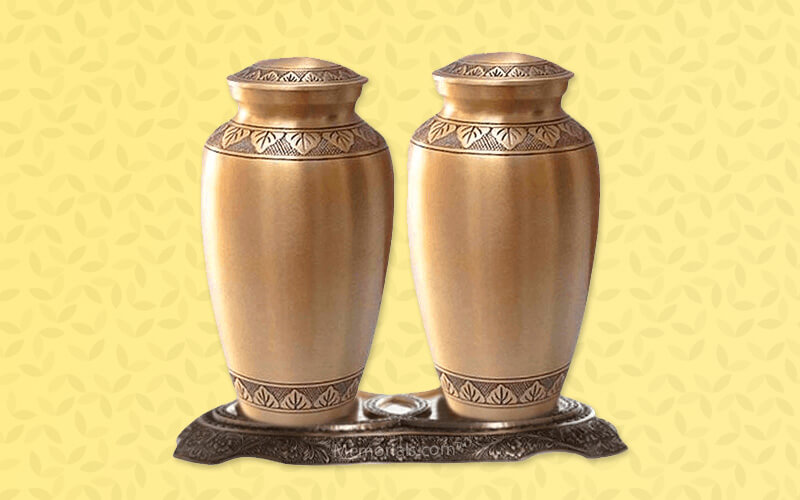 companion urns pair example